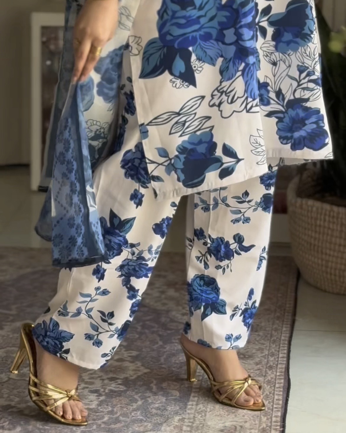 GULZAAR - Image 3